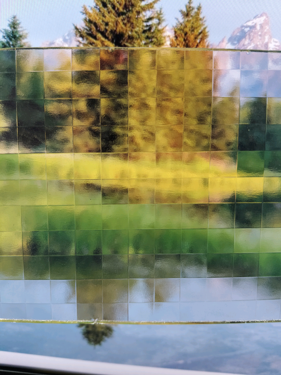 Obscure / Patterned Glass