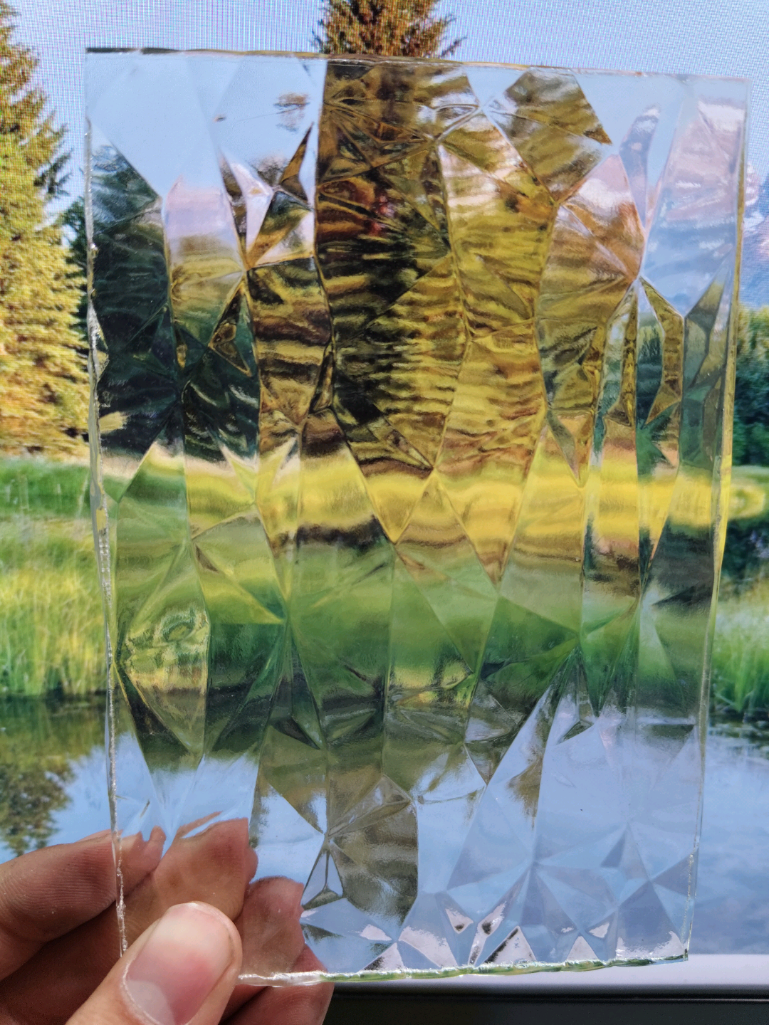 Obscure / Patterned Glass